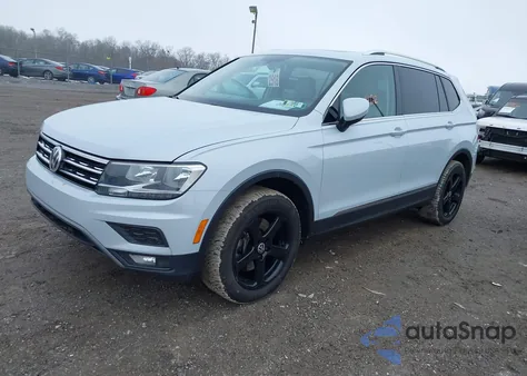 2019 Volkswagen Tiguan 2.0T Se/2.0T Sel/2.0T Sel R-Line/2.0T Sel R-Line Black z USA, uszkodzony, nr VIN 3VV2B7AX7KM066456